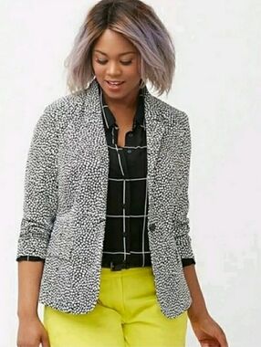 Lane Bryant Black and White Printed Blazer, Modernist Collection. Size 26